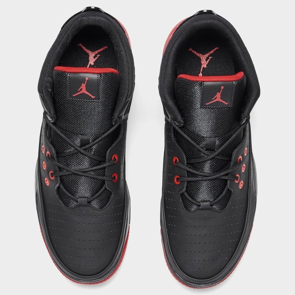 Jordan Max AURA 5 Size 6Y